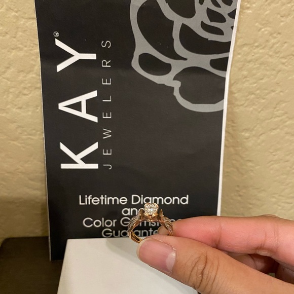 🎉 Kay Jewelers 10K Rose Gold Engagement Ring size 3 🎉 - Picture 1 of 9